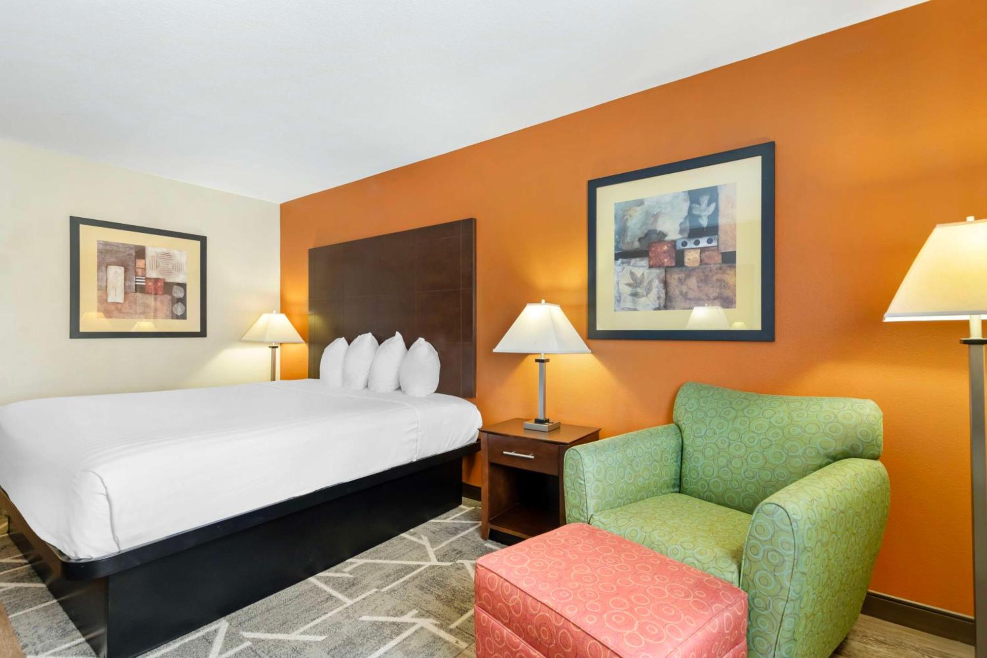 Best Western Inn & Suites Нью Браунфелс Экстерьер фото