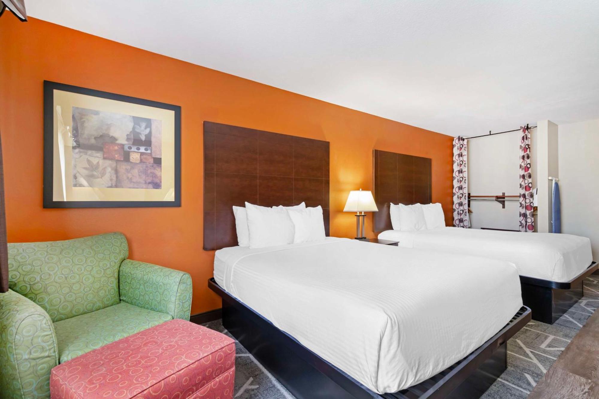 Best Western Inn & Suites Нью Браунфелс Экстерьер фото