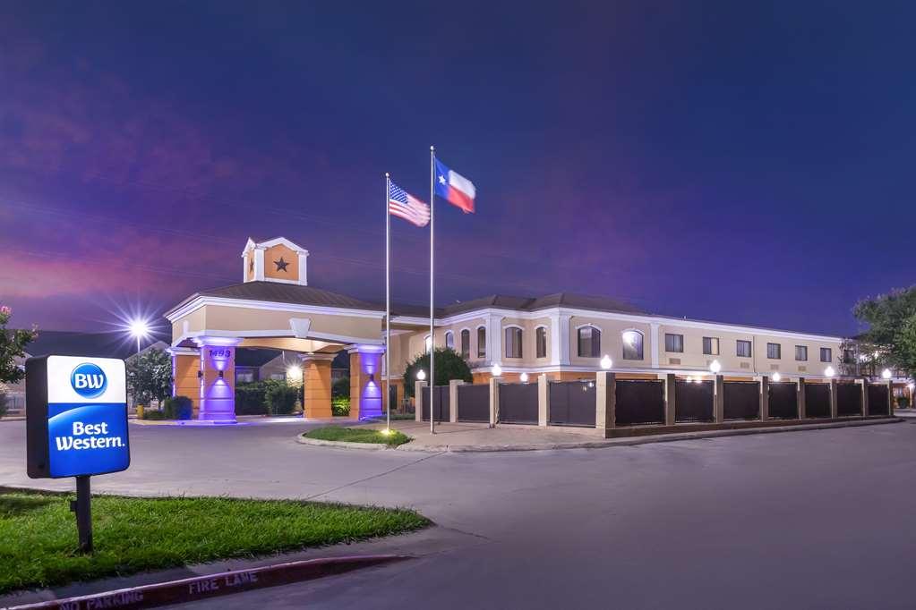 Best Western Inn & Suites Нью Браунфелс Экстерьер фото